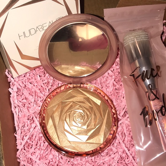 nymph highlighter powder